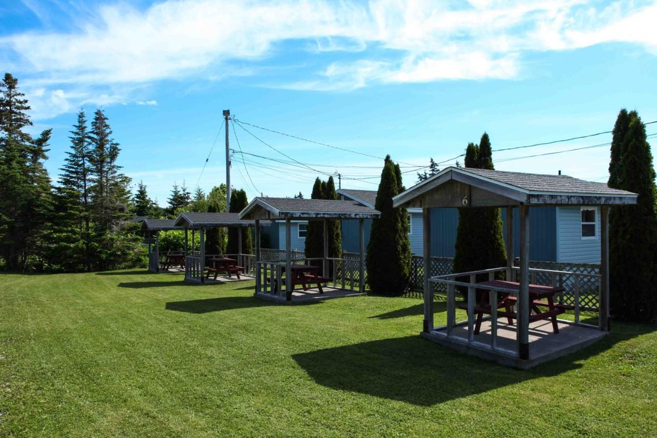 Peck'S Housekeeping Cottages Луисбърг Екстериор снимка